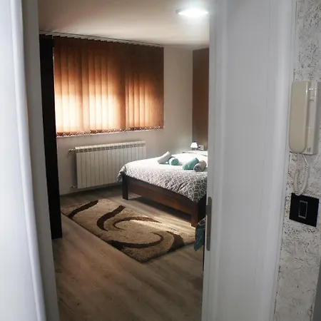 Kristal Apartamento Arandjelovac